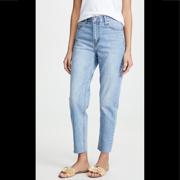 levi's mom jean sneak peek